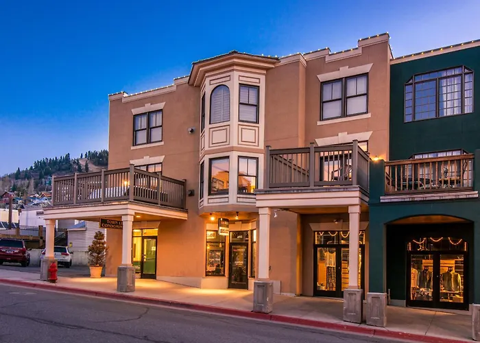 Town Lift 2A | 1 Block To Lifts | Mtn/Town View | Private Hot Tub | On Main Street Access