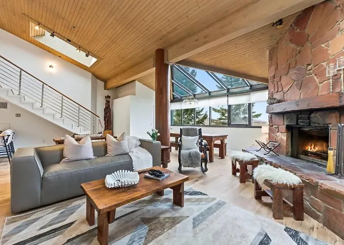 Silverking Mountainside Penthouse Suite